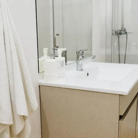 Cosy And Modern Flat In Apartament Porto