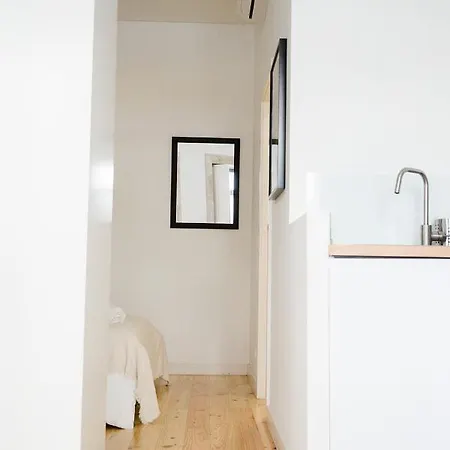 Cosy And Modern Flat In Apartment Porto