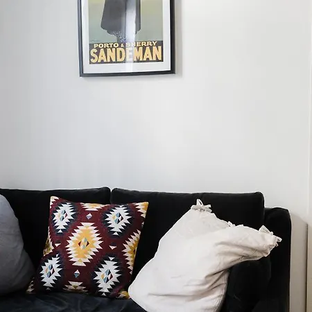 Cosy And Modern Flat In Oporto
